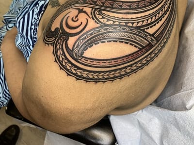 The Black Lei Tattoo