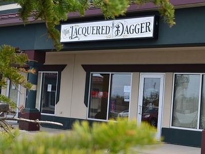 The Lacquered Dagger