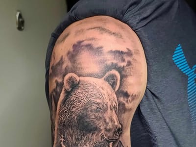 The Lacquered Dagger