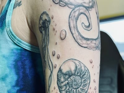 The Raven’s Hallow Tattoo llc