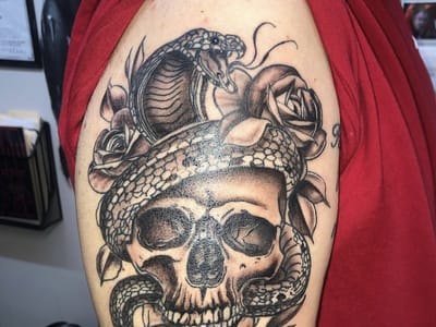 The Shop Tattoo & Comics