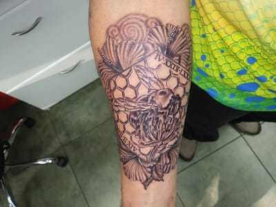 timequake tattoo and gallery