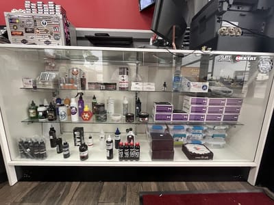 Tinta Sagrada Tattoos & Supplies