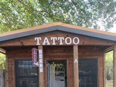 To The Moon Tattoo Studio