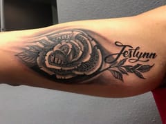 Two Guns Barbershop & Tattoo Parlor