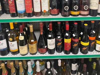 Under Your Skin Tattoo & Body Piercing