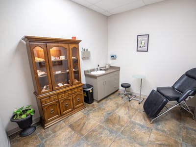 Vamp Body Art piercings and tattoo studio