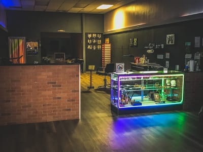 Whiskey & Roses, Ink