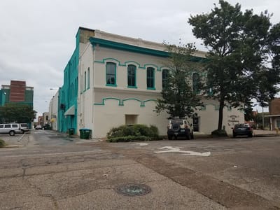 Wonderland Tattoo & piercing