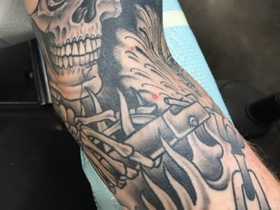 Yellow Rose Tattoo Club